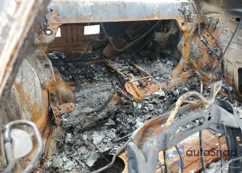 2010 Dodge Challenger Srt-8 z USA, uszkodzony, nr VIN 2B3CJ7DWXAH183634